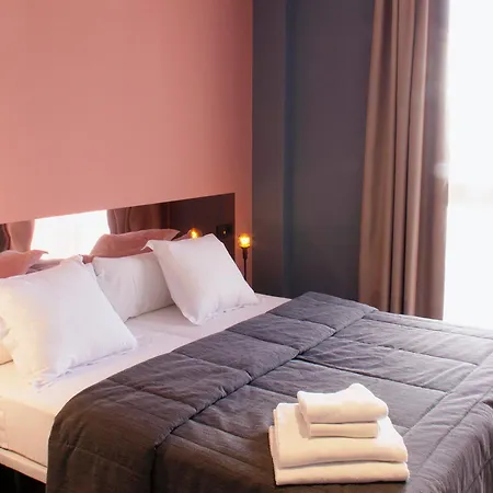 Nono By Charming * Malaga