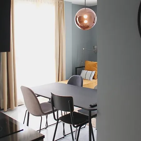 Nono By Charming * Malaga